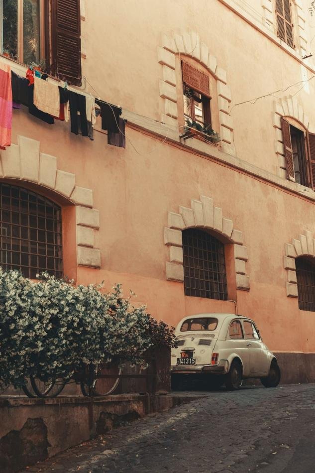 Car parked in front of a house in Al Shamal, Qatar